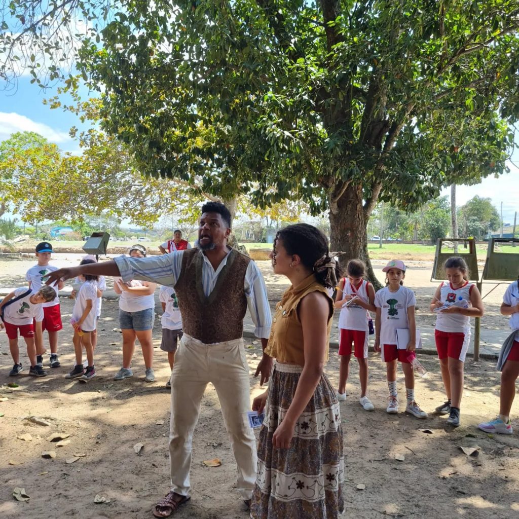 O Projeto ‘Feira de Santana através do olhar da criança’. Continuou com uma visita ao Museu Casa do Sertão